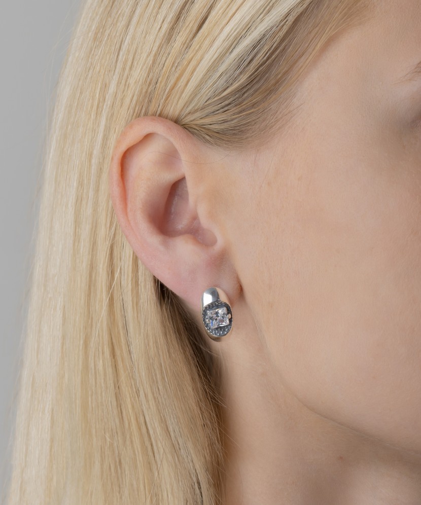 Серьги из серебра с цирконом