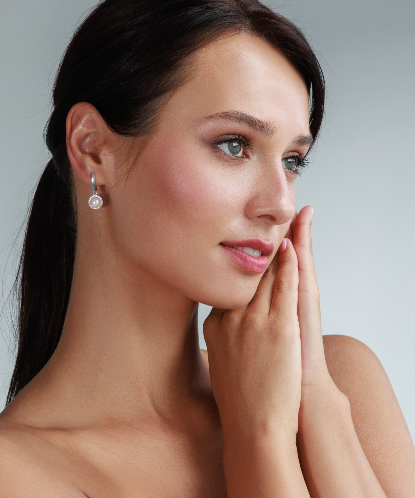 Серьги из серебра с жемчугом и цирконами