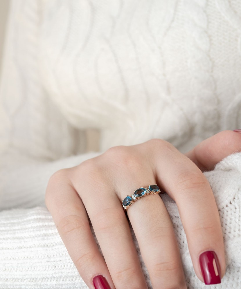 Zelta gredzens ar Londonas topāzu un briljantiem - Žiedai su brangakmeniais - Goldinga