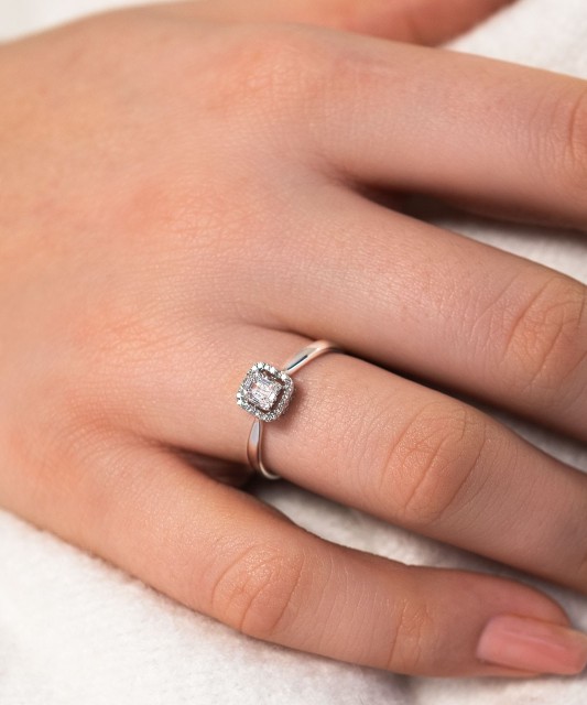 Baltā zelta gredzens ar briljantiem - Goldinga