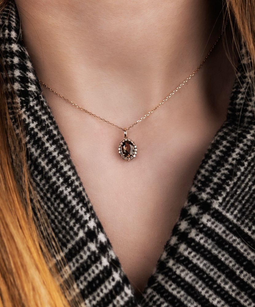 Zelta kulons ar dimantiem un dūmu kvarcu - Goldinga