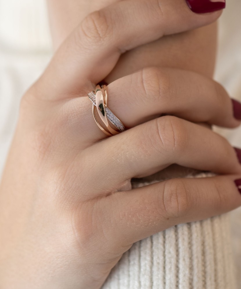 Zelta gredzens ar cirkonijiem