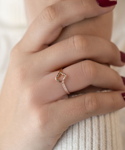 Zelta gredzens ar cirkonijiem