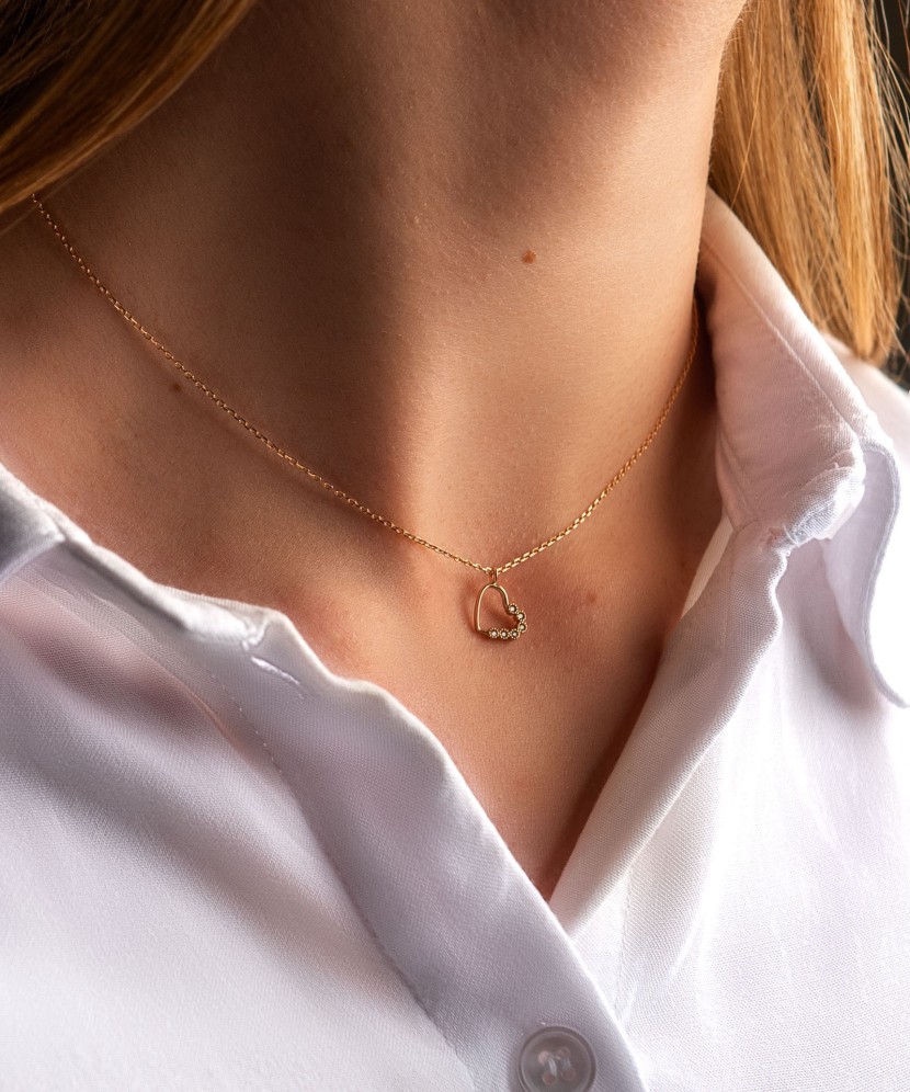 Zelta ķēdīte ar cirkonija piekariņu "Sirsniņa"