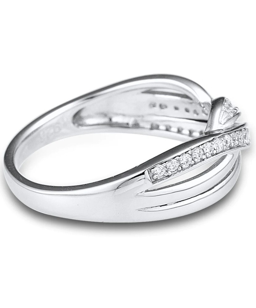 Sudraba gredzens ar cirkonijiem