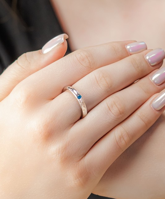 Кольцо из серебра с фианитами