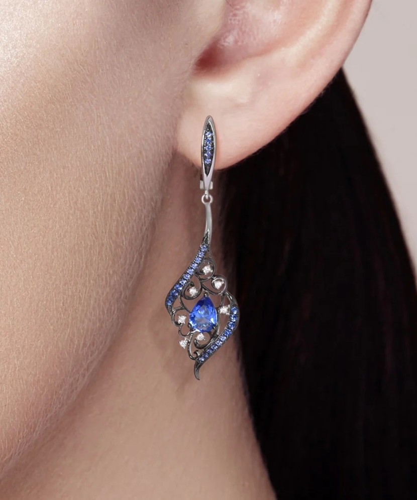 Серьги из серебра с цирконом и шпинели