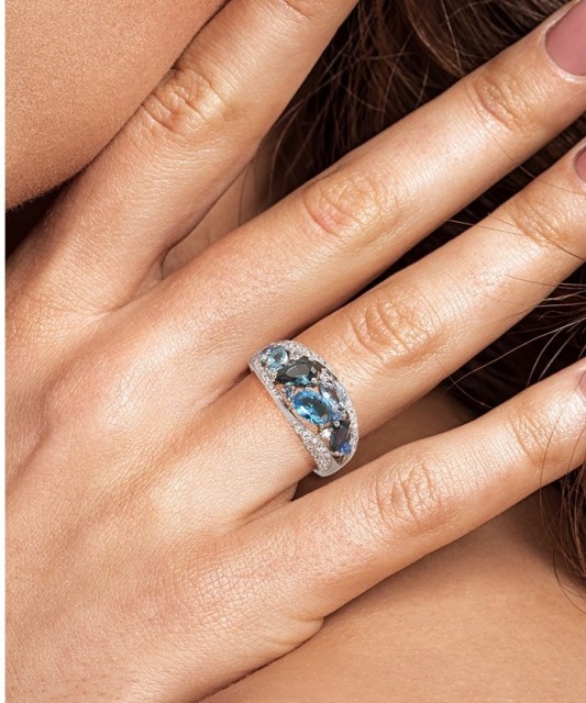 Sudraba gredzens ar cirkoniem