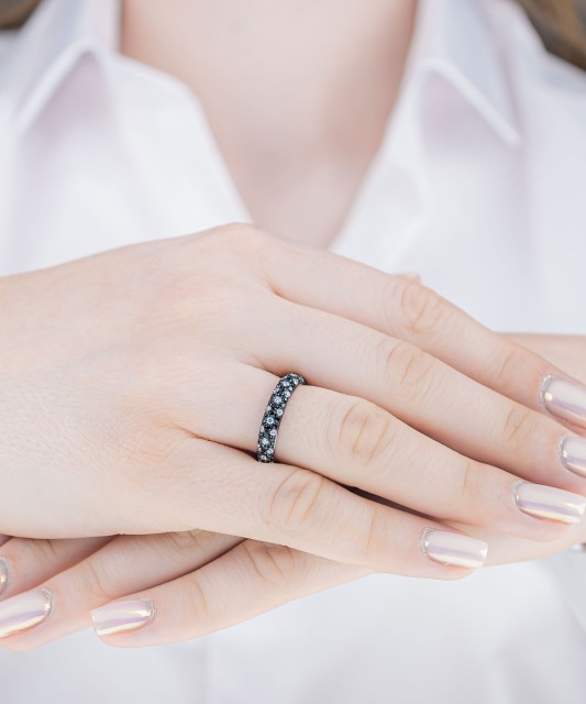 Серебряное кольцо со шпинелями и цирконами