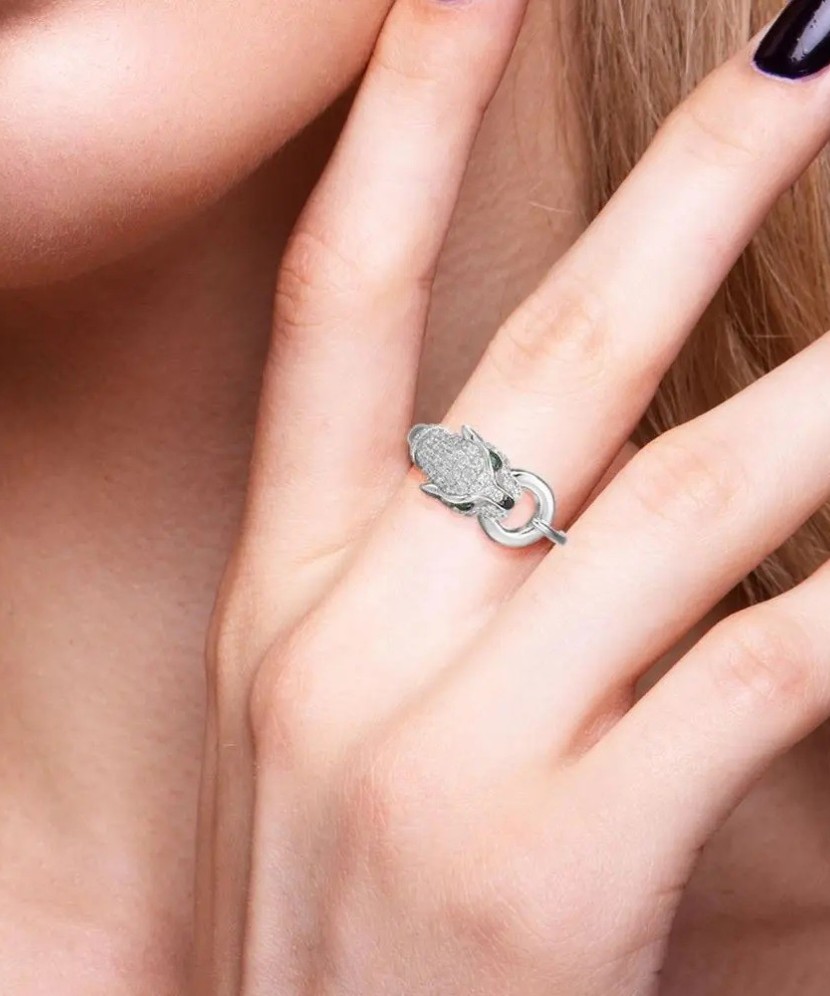 Sudraba gredzens ar cirkonijiemun špineļiem