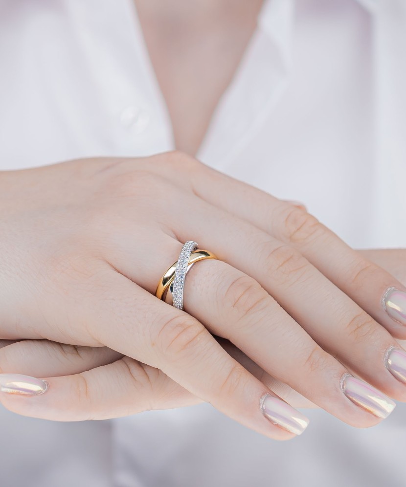 Кольцо из золочёного серебра с фианитами