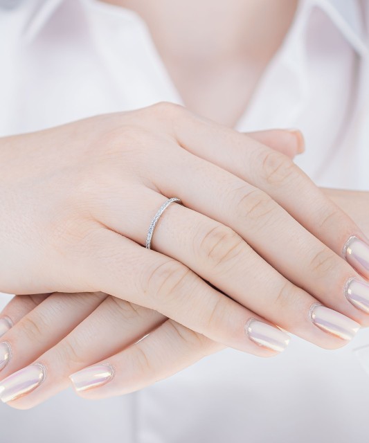 Sudraba gredzens ar cirkoniem