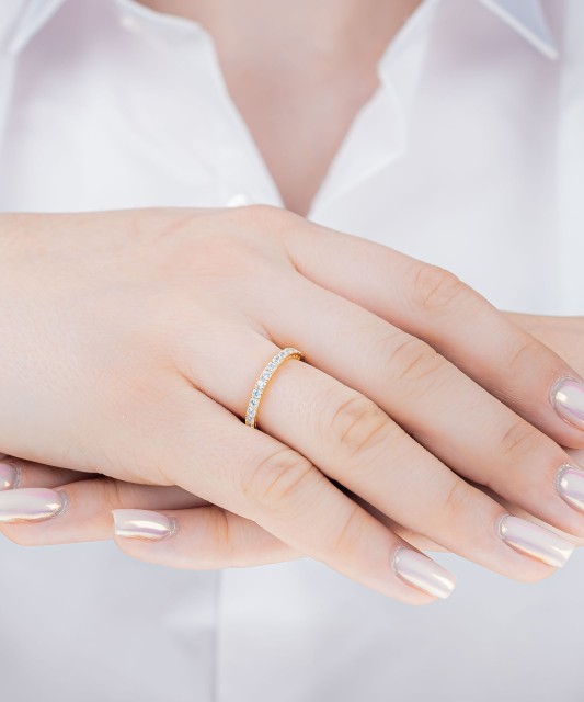 Кольцо из золочёного серебра с фианитами