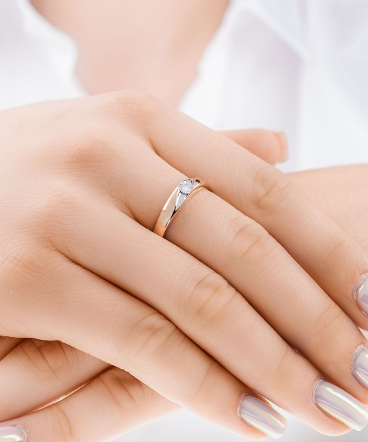 Zelta Gredzens Ar Briljantu - Goldinga