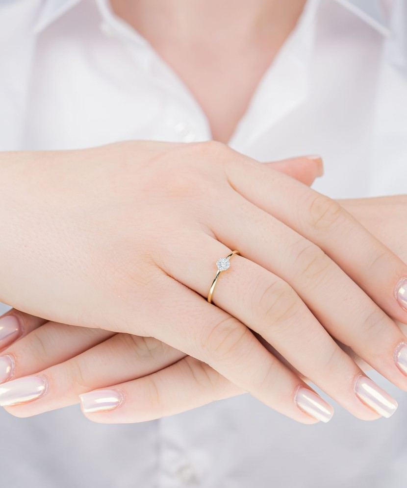 Кольцо из желтого золота с бриллиантами