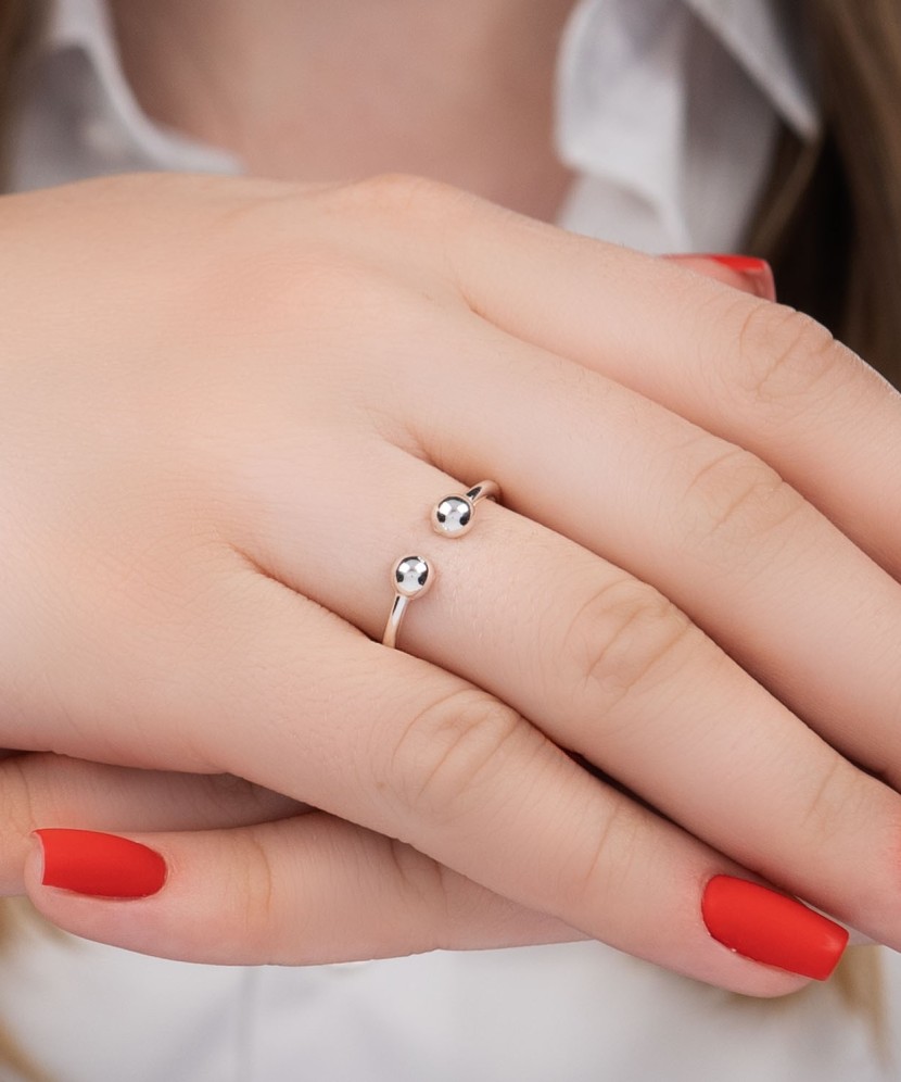 Серебряное кольцо