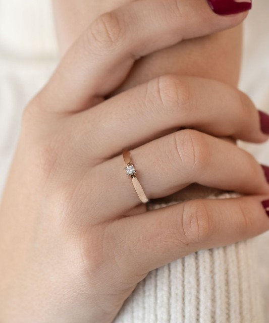 Zelta gredzens ar briljantu