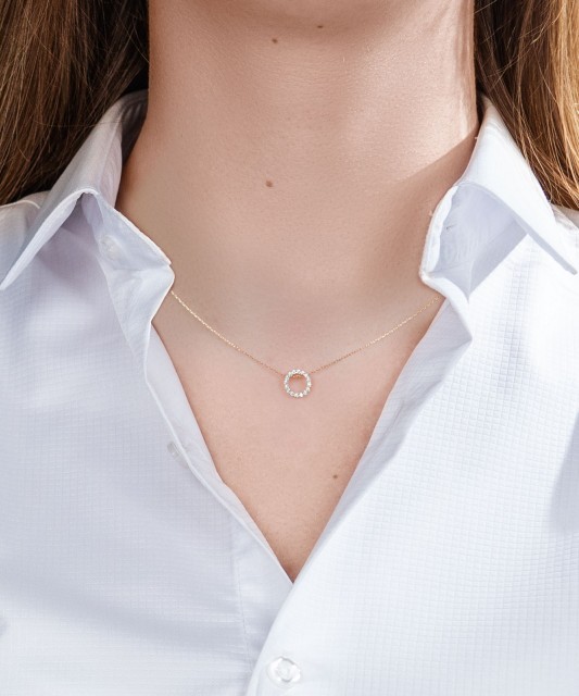 Золотая цепочка с подвеской из циркона