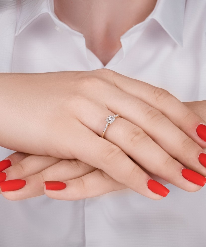 Кольцо из золота с бриллиантами