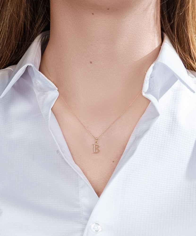 Zelta piekariņš ar cirkonijiem burts B