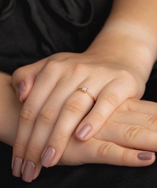 Zelta gredzens ar dimantiem - Goldinga