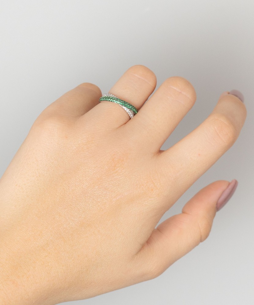 Sudraba gredzens ar cirkonijiemun špineļiem - Sudraba gredzeni - Goldinga