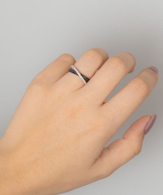 Sudraba gredzens ar cirkonijiemun špineļiem - Goldinga