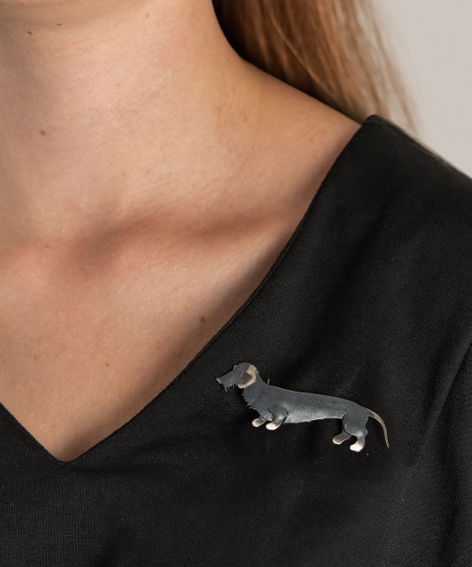 Серебряная брошь