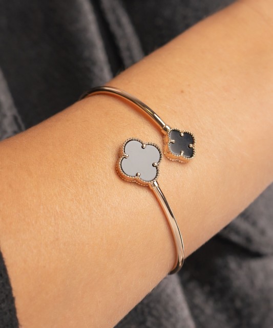 Золотой браслет с эмалью