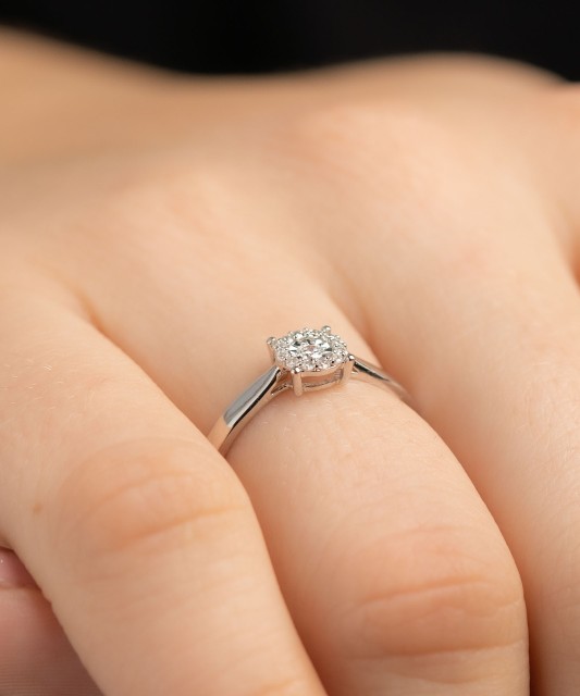 Baltā zelta gredzens ar dimantiem - Goldinga