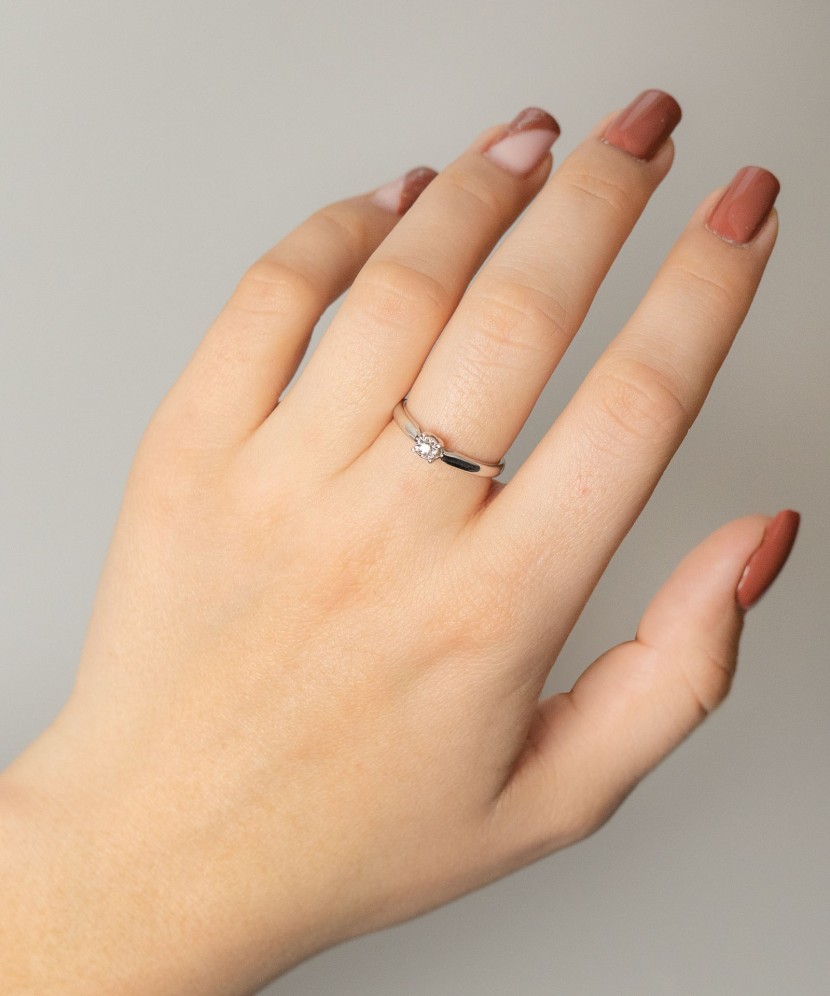 Baltā zelta gredzens ar briljantu - Goldinga