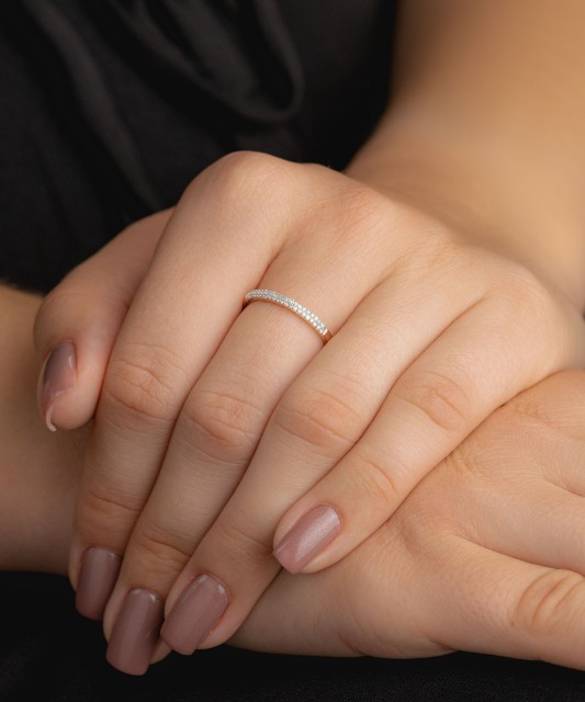 Золотое кольцо с алмазами