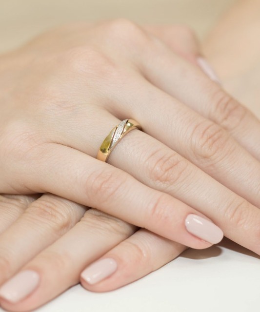 Zelta gredzens ar dimantiem - Goldinga