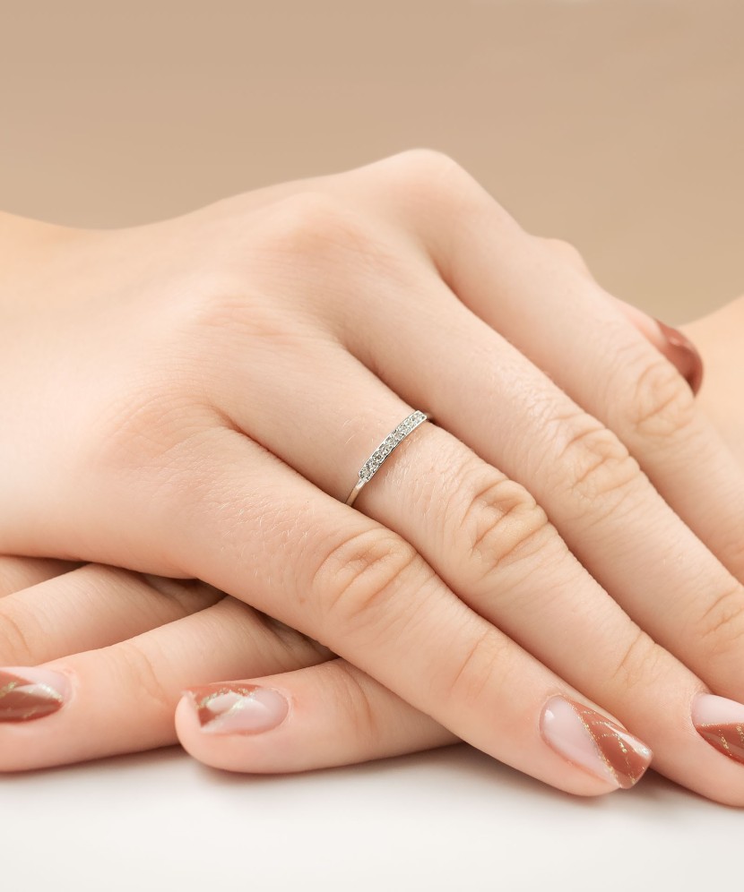 Кольцо из белого золота с бриллиантами