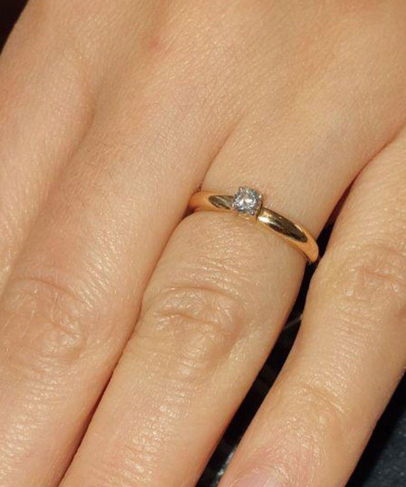 Zelta gredzens ar svarovski kristālu - Goldinga