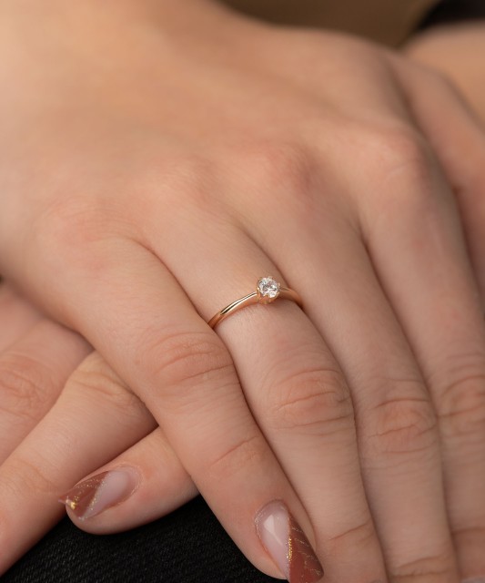 Zelta gredzens ar cirkoniju