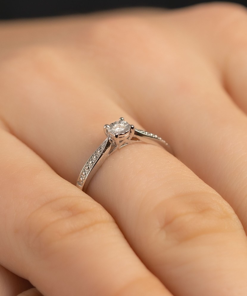 Sudraba gredzens ar dimantu - Goldinga