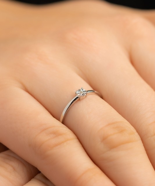 Sudraba gredzens ar dimantu - Goldinga