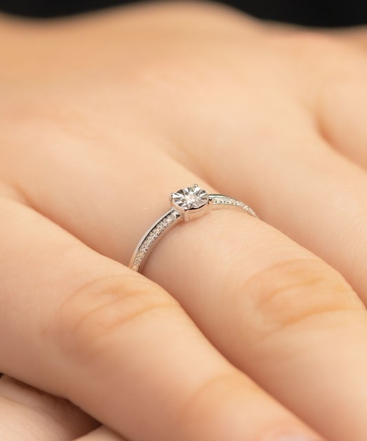 Sudraba gredzens ar dimantiem - Goldinga