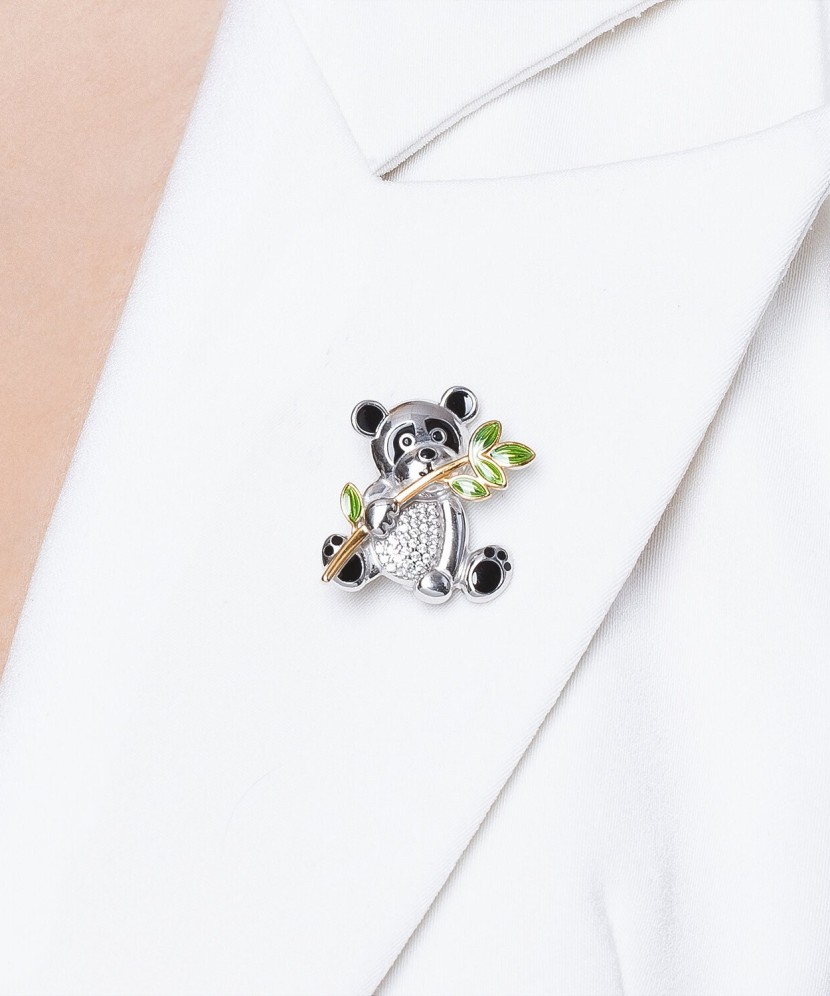 sudraba sakta ar emalju un cirkoniem