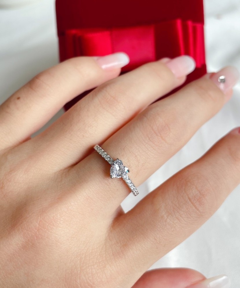 Sudraba gredzens ar cirkonijiem - Goldinga