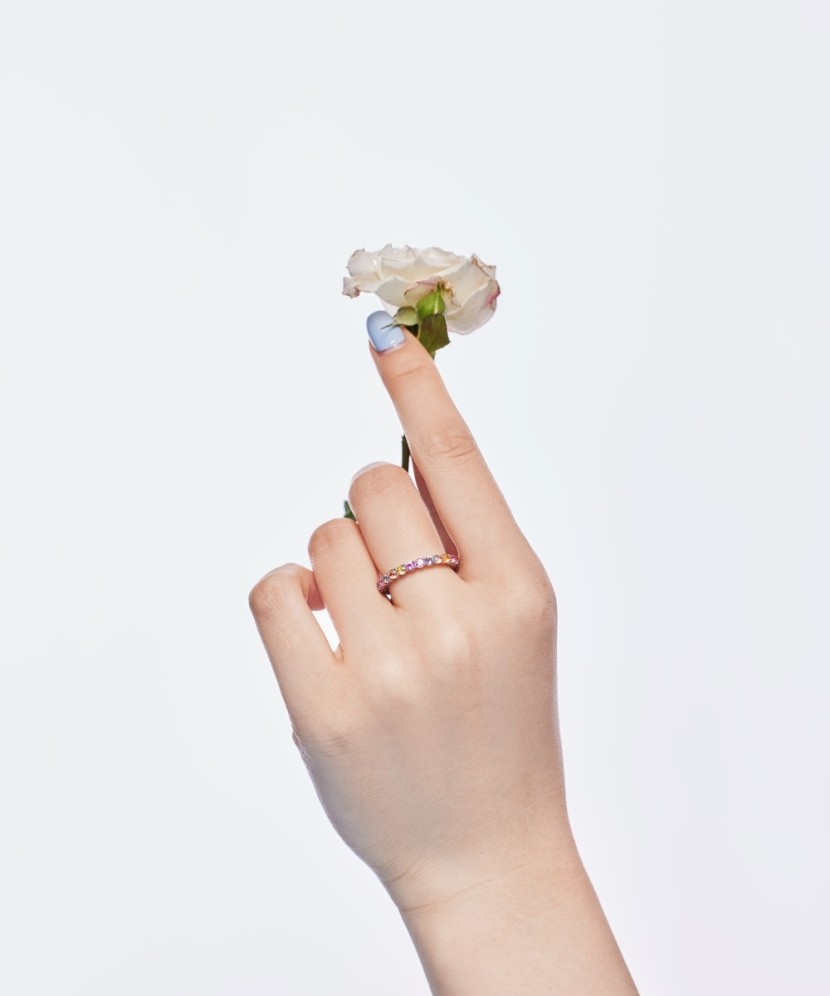 Серебряное кольцо с цирконами