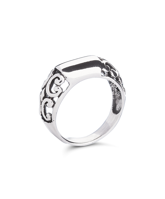 Серебряное кольцо