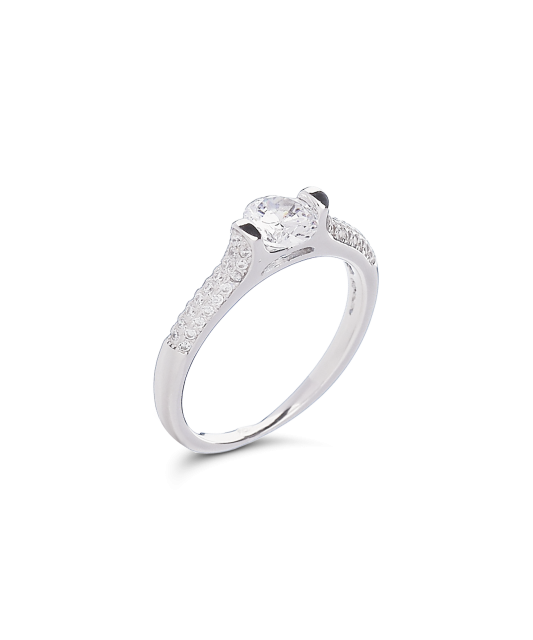 Серебряное кольцо с цирконами