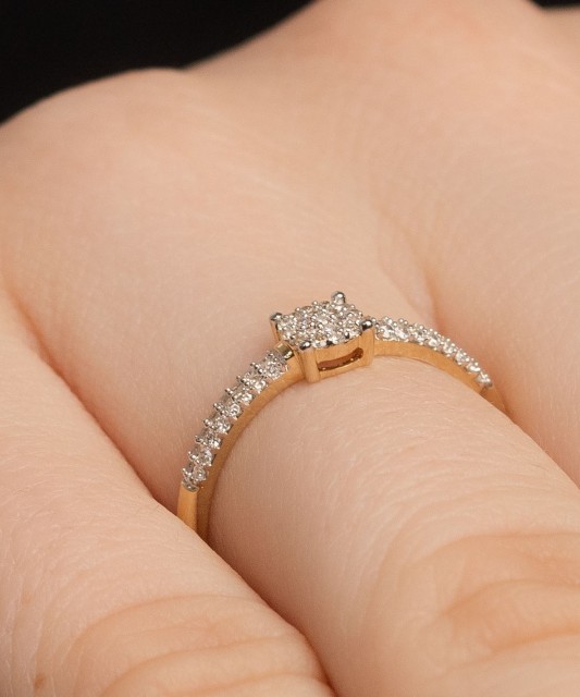 Dzeltena zelta gredzens ar dimantiem - Goldinga