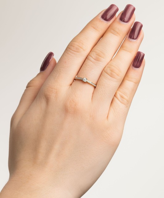 Dzeltena zelta gredzens ar dimantiem - Goldinga