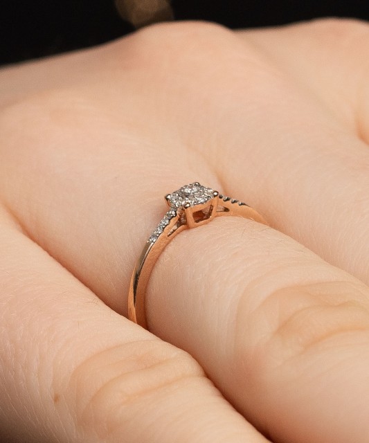 Zelta gredzens ar dimantiem - Goldinga