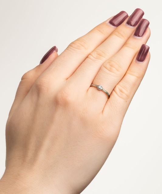 Dzeltena zelta gredzens ar dimantiem - Goldinga