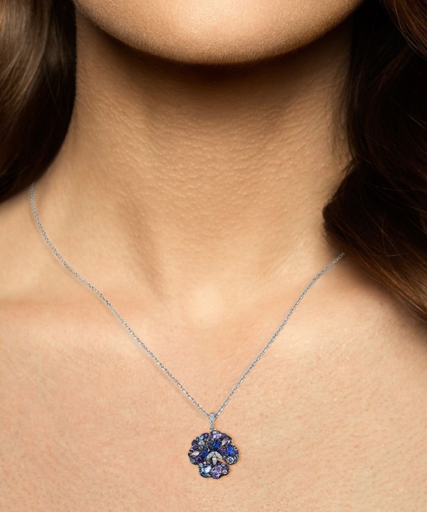 Sudraba kulons ar spineļiem un cirkoniem - Goldinga