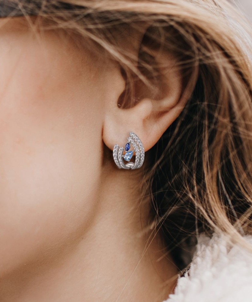 Sudraba auskari ar cirkonijiem un špineļiem